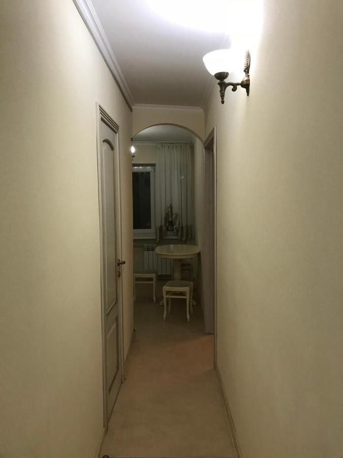 Sunny Apartment Overlooking The Royal Village Kiev Bagian luar foto